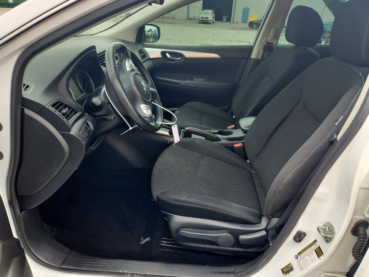2019 Nissan Sentra S - zdjęcie 7