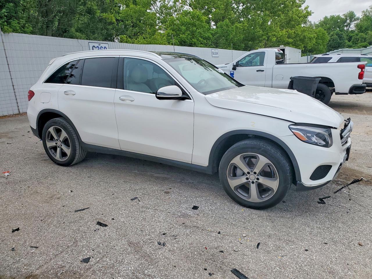 2017 Mercedes-Benz Glc 300 4Matic - zdjęcie 4