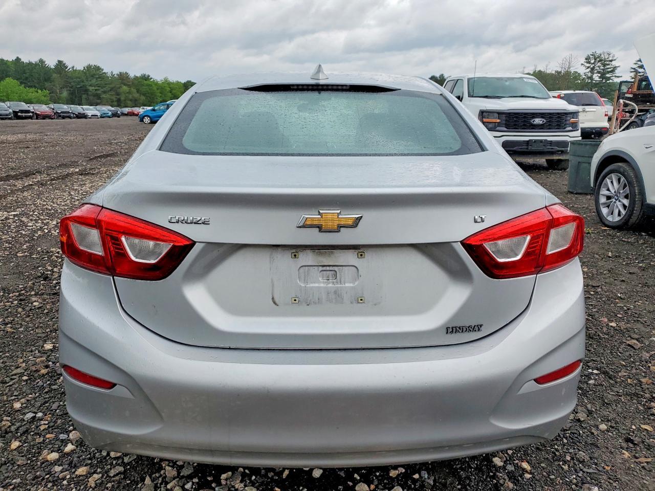 2017 Chevrolet Cruze Lt - zdjęcie 6