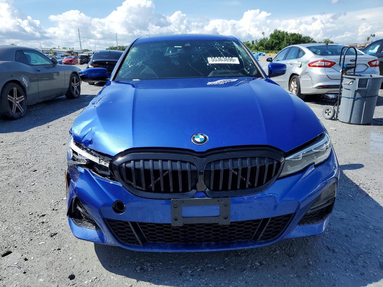 2020 BMW 330Xi - zdjęcie 5