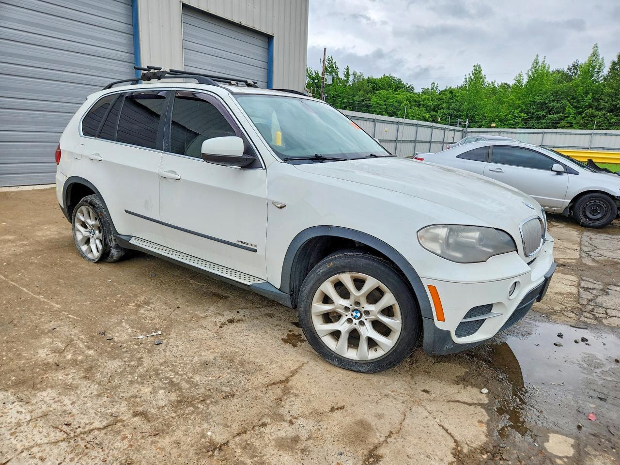 2013 BMW X5 xDrive35I - zdjęcie 4