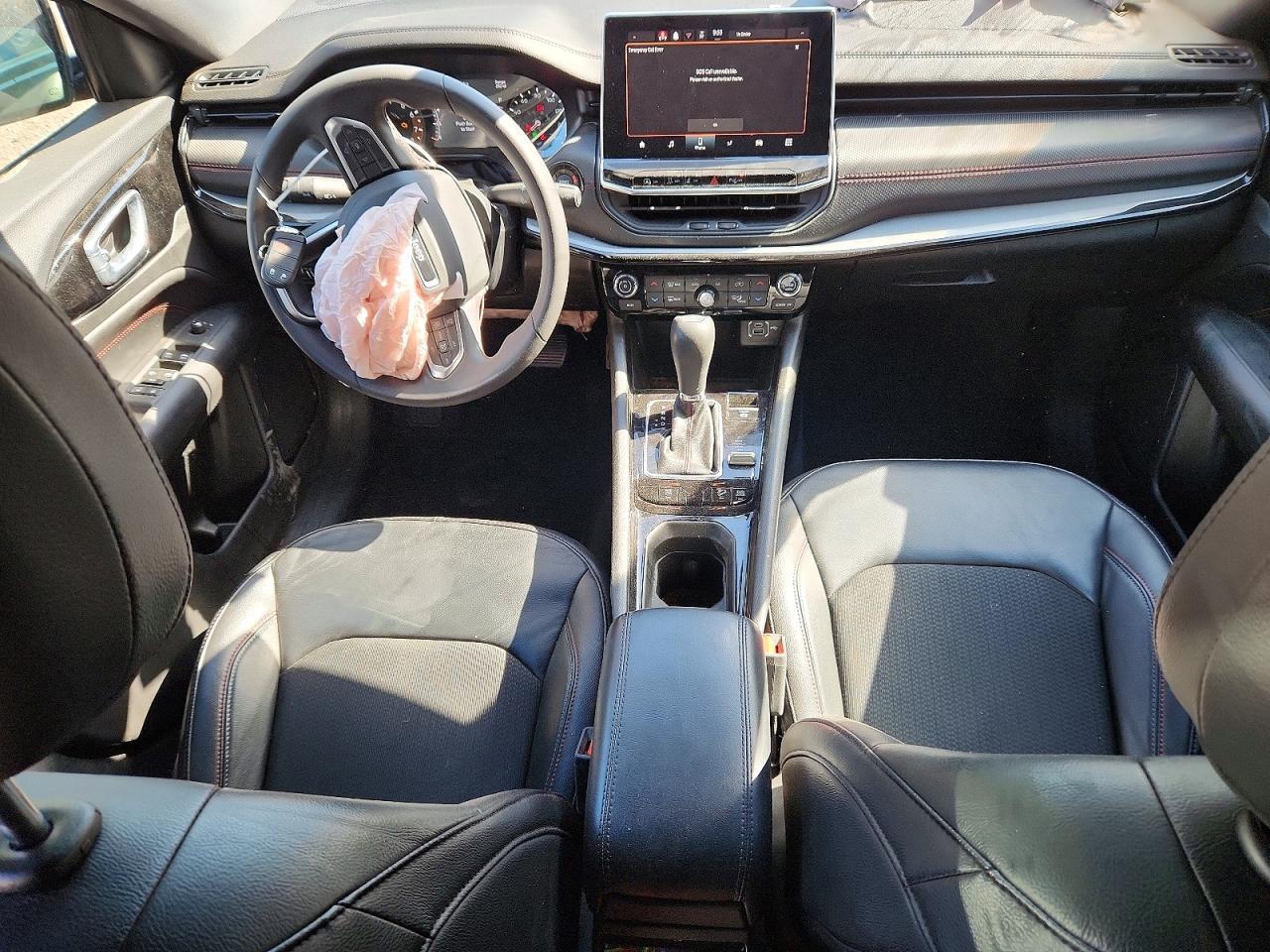 2025 Jeep Compass Trailhawk - zdjęcie 8