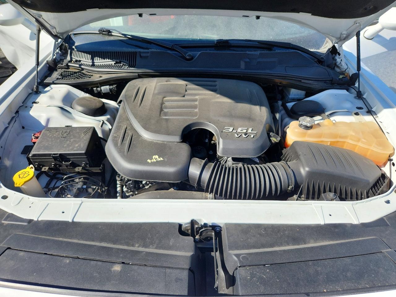 2020 Dodge Challenger Sxt - zdjęcie 11