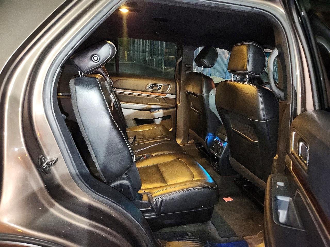 2016 Ford Explorer Limited - zdjęcie 11