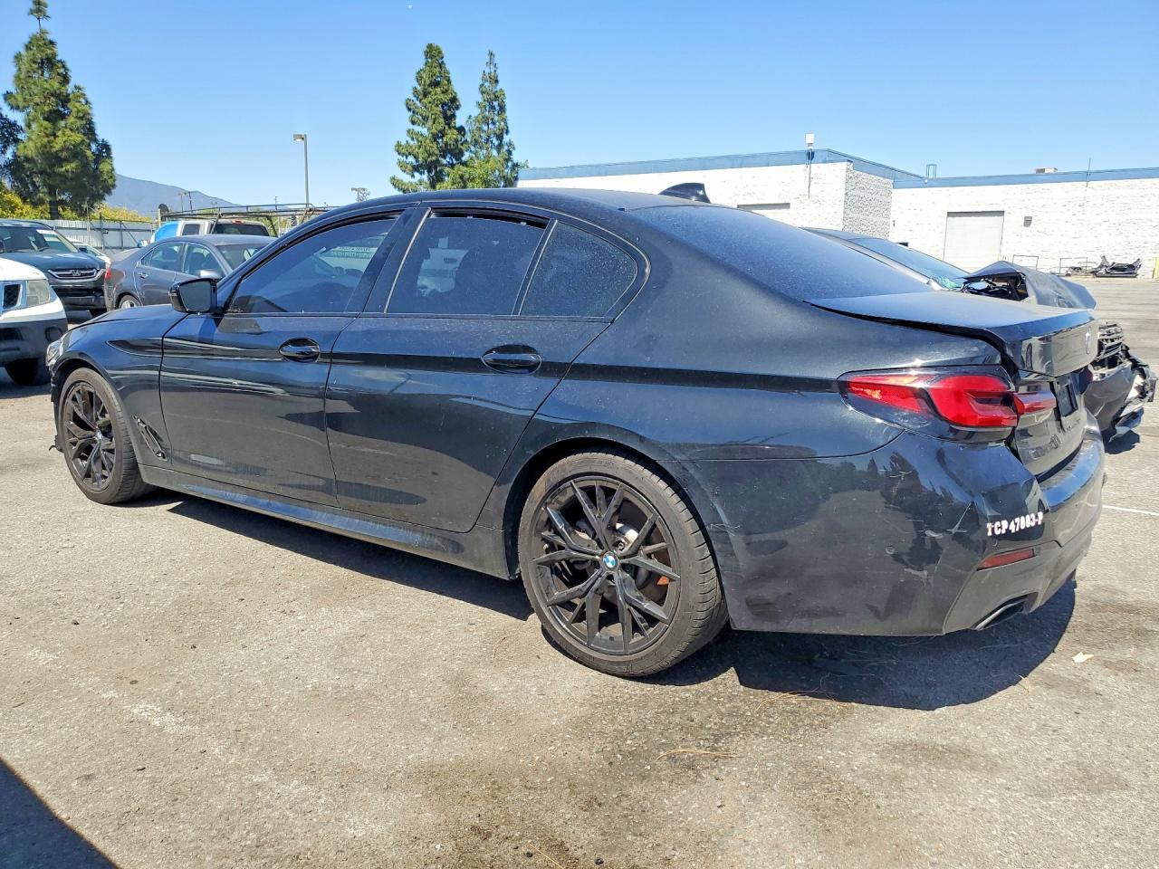2022 BMW 530 I - zdjęcie 2
