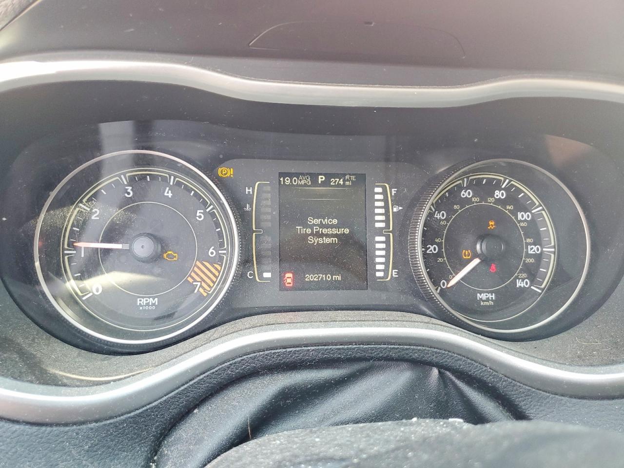 2014 Jeep Cherokee Latitude - zdjęcie 9