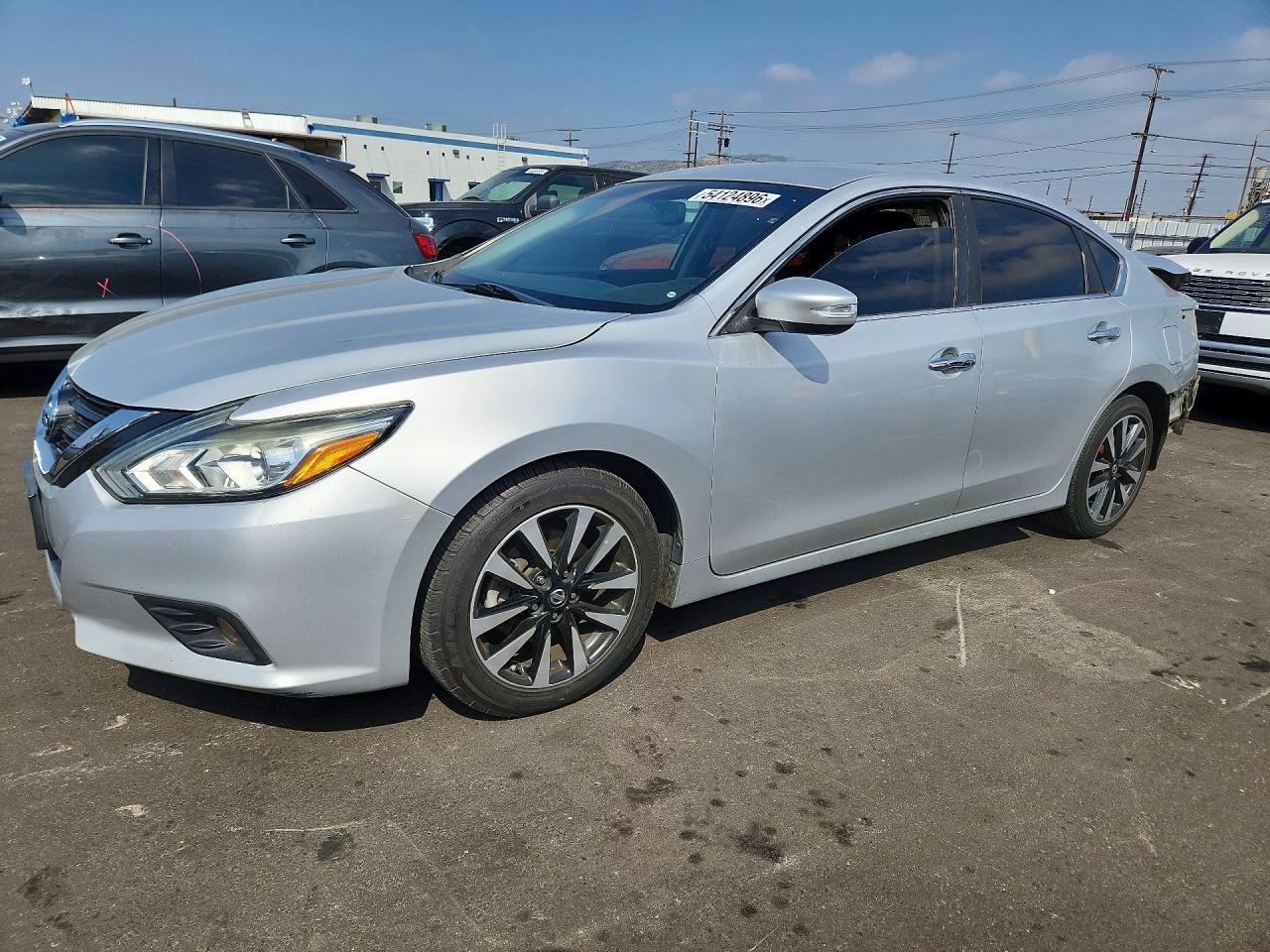2018 Niss Altima - zdjęcie główne