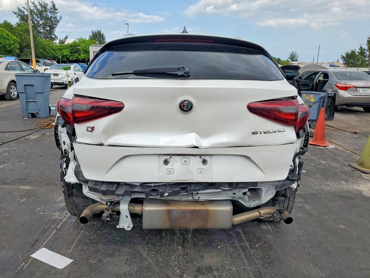 2019 Alfa Romeo Stelvio Ti - zdjęcie 6