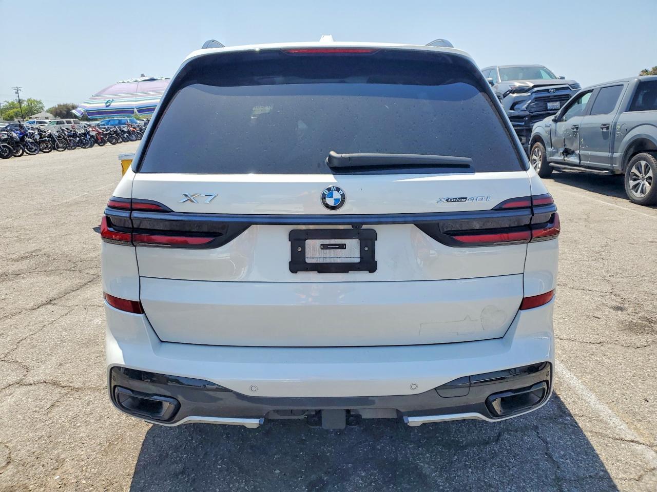2025 BMW X7 xDrive40I - zdjęcie 6