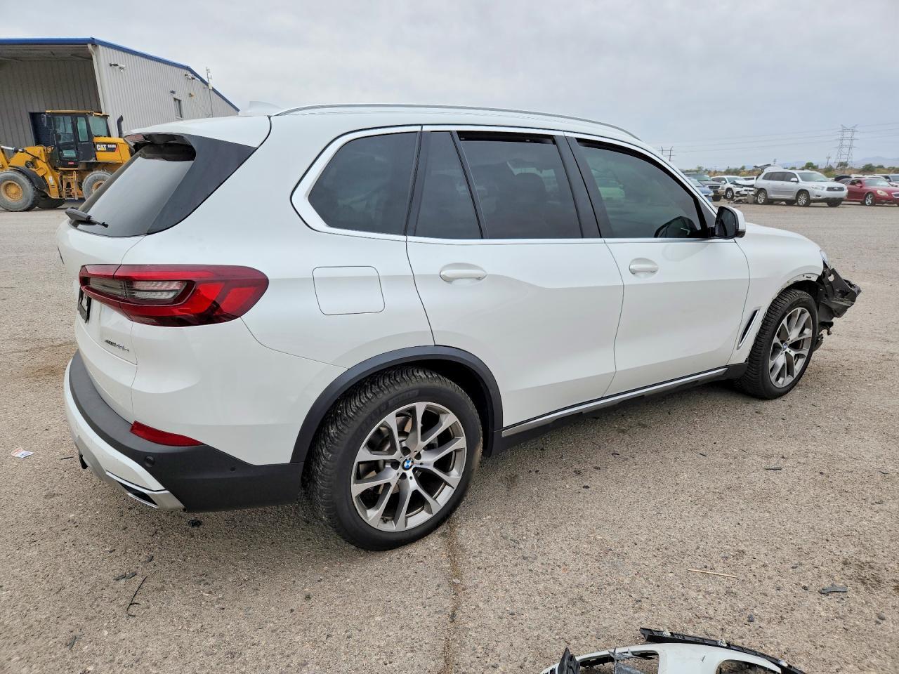 2021 BMW X5 xDrive45E - zdjęcie 3