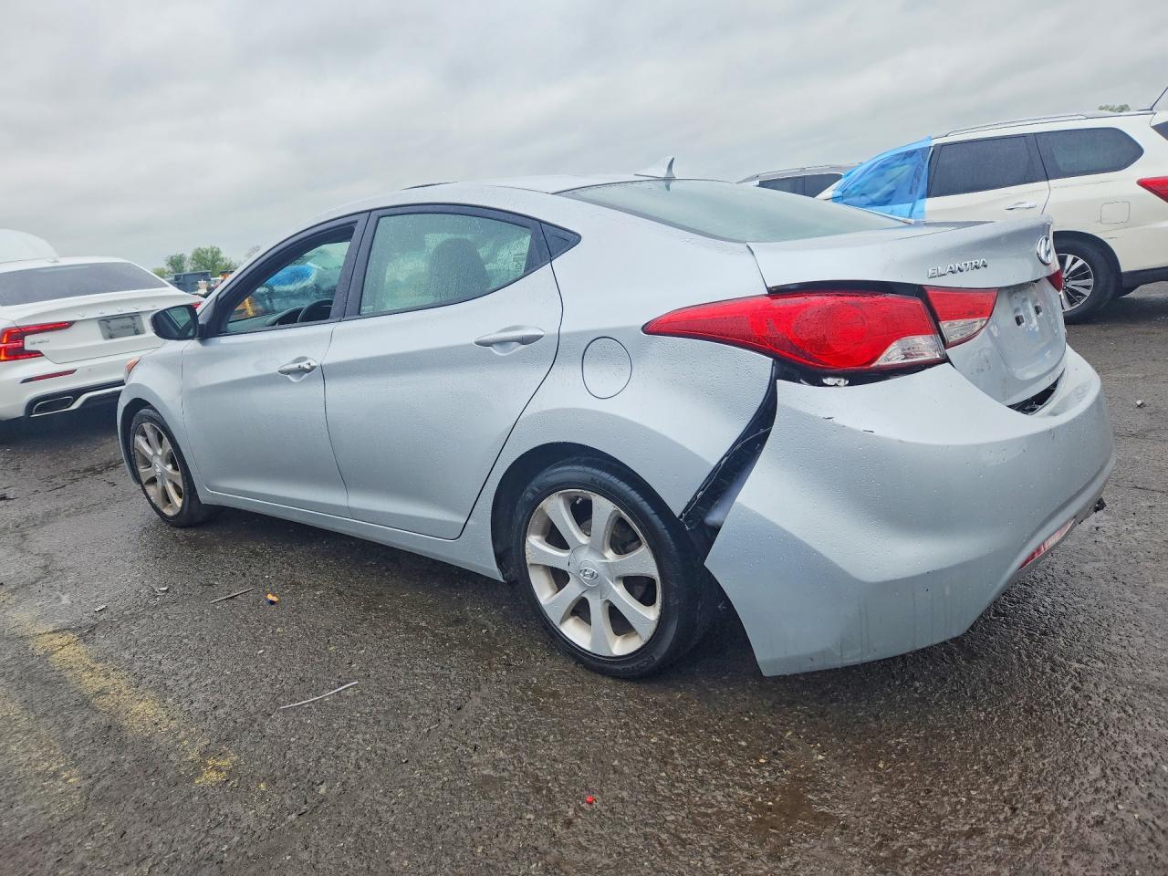 2013 Hyundai Elantra Limited - zdjęcie 2