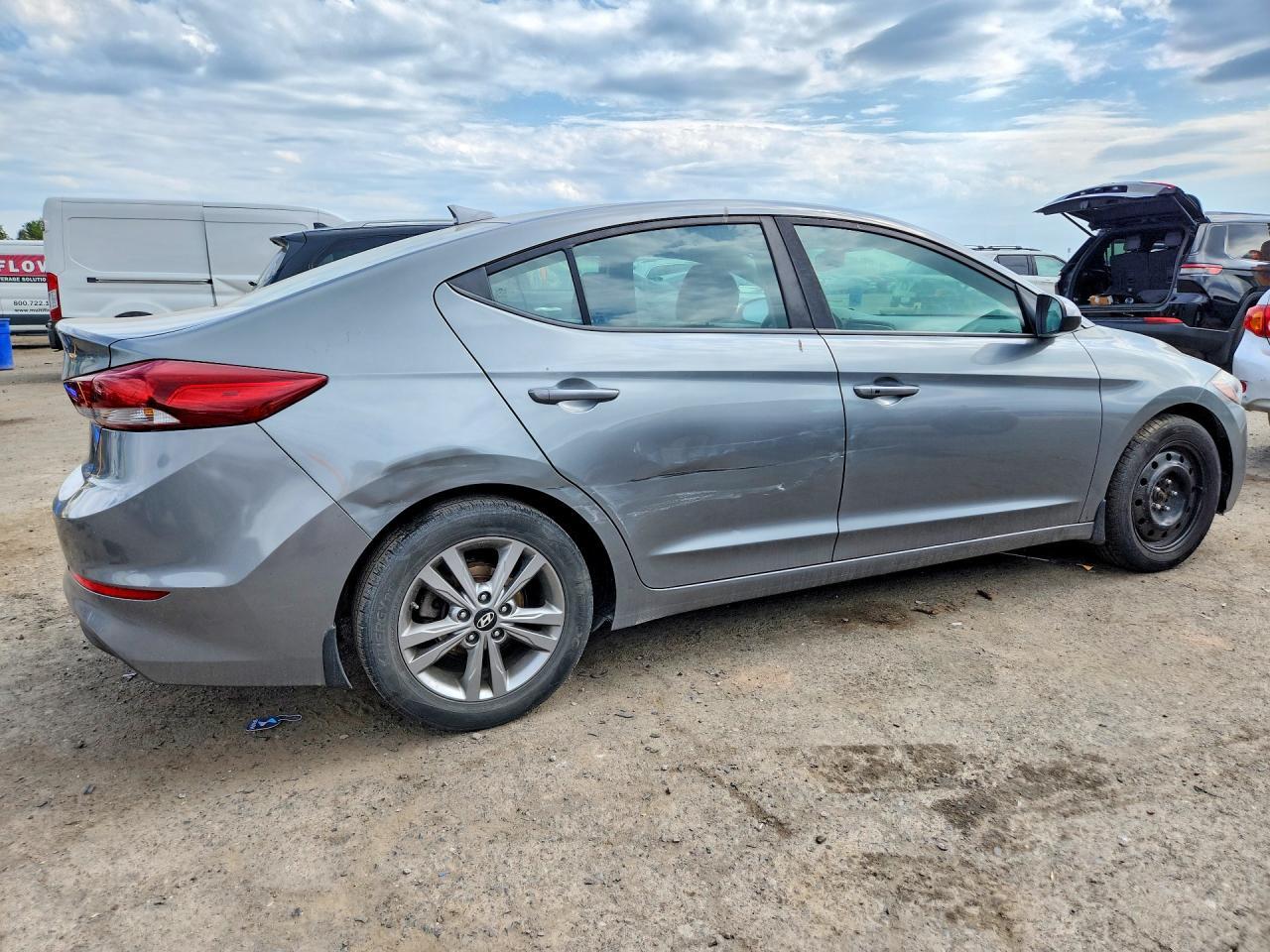 2018 Hyundai Elantra Value Edition - zdjęcie 3