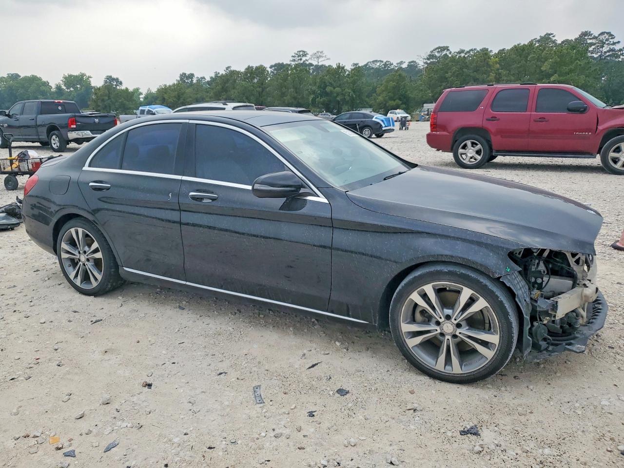 2016 Mercedes-Benz C 300 - zdjęcie 4