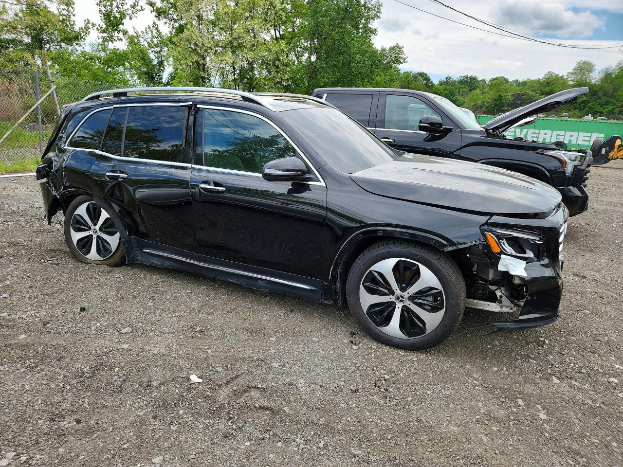 2025 Mercedes-Benz Glb 250 4Matic - zdjęcie 4