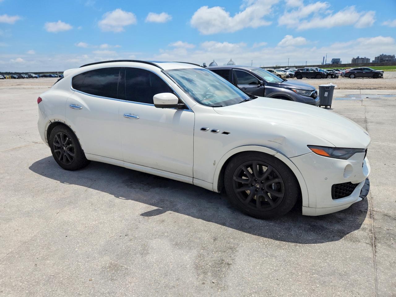 2017 Maserati Levante S Sport - zdjęcie 4