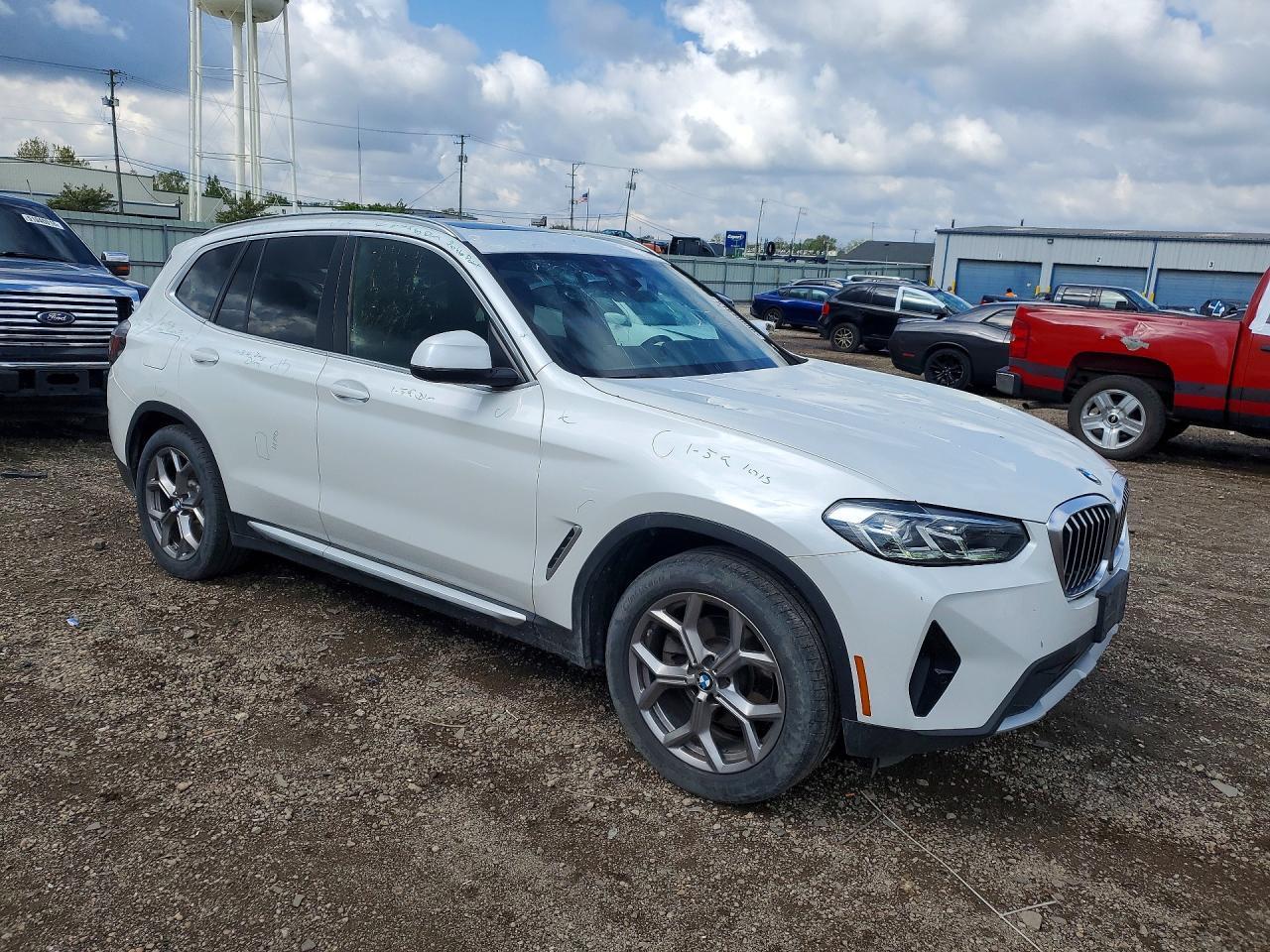 2022 BMW X3 xDrive30I - zdjęcie 4