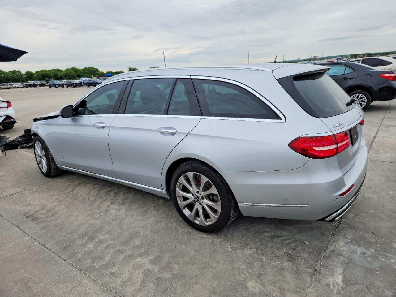 2018 Mercedes-Benz E - zdjęcie 2