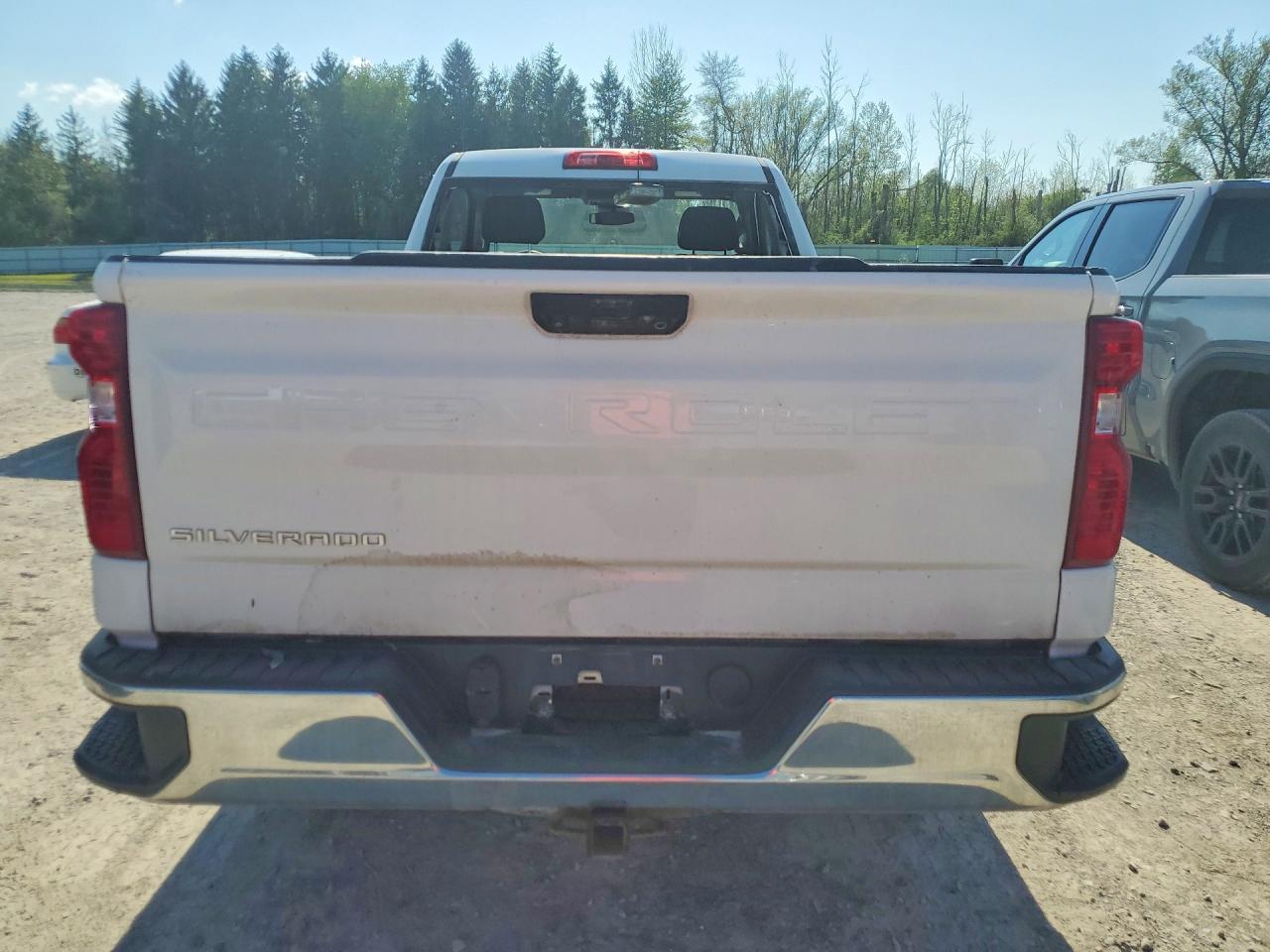 2022 Chevrolet Silverado C1500 - zdjęcie 6
