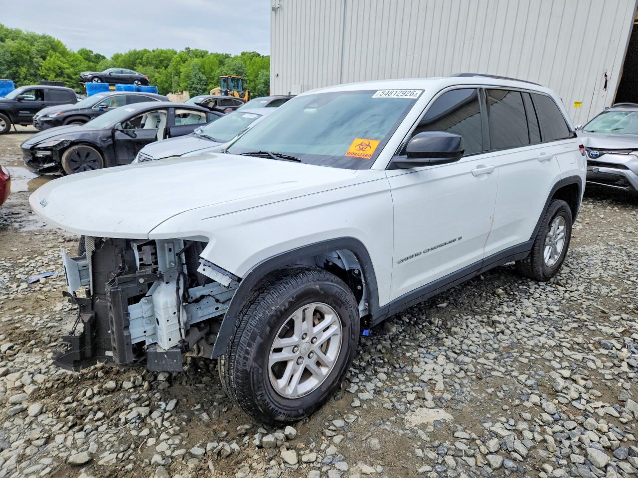 2023 Jeep Grand Cherokee Laredo/Altitude - zdjęcie główne