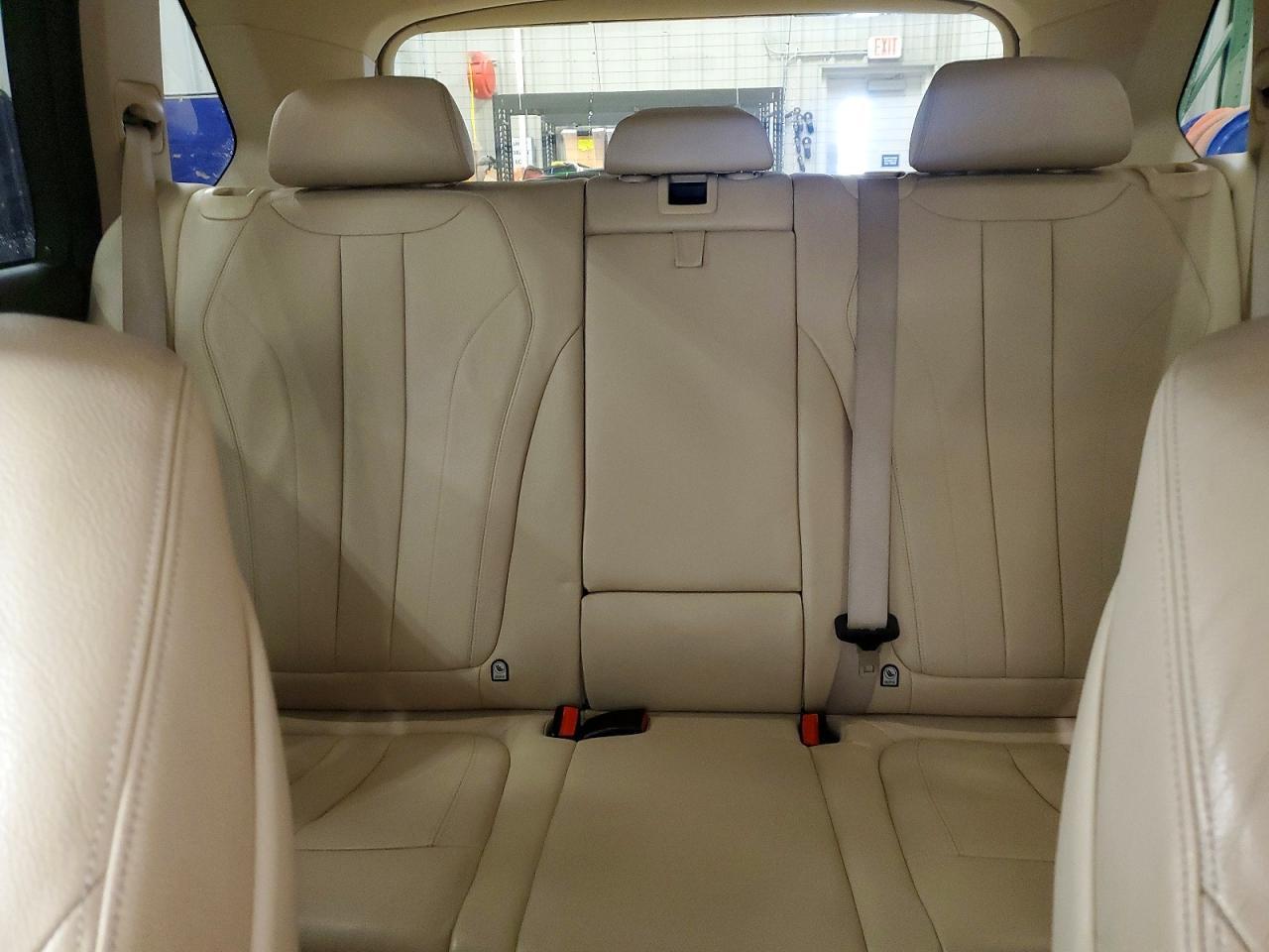 2015 BMW X5 xDrive35I - zdjęcie 10