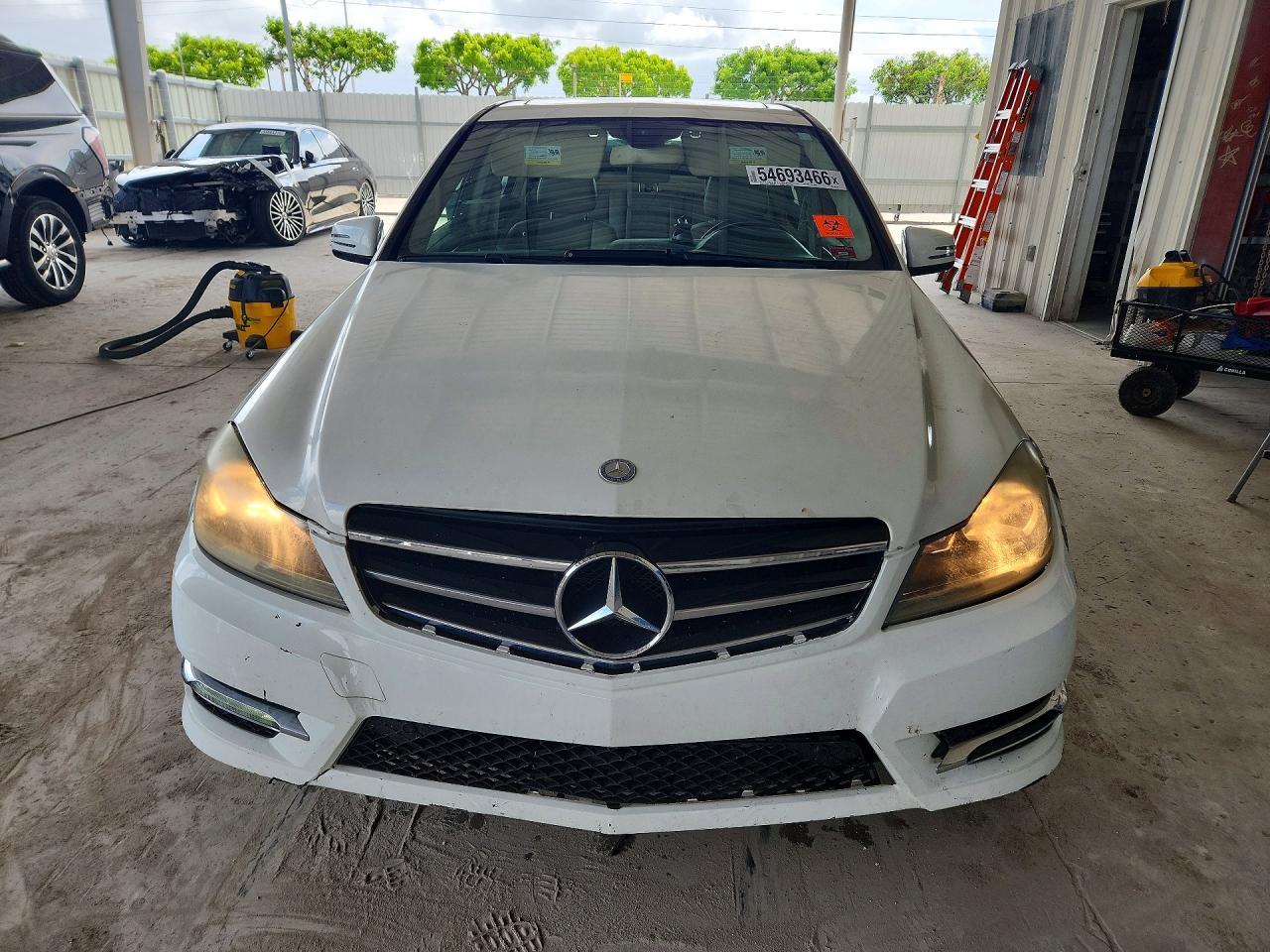 2014 Mercedes-Benz C 250 - zdjęcie 5