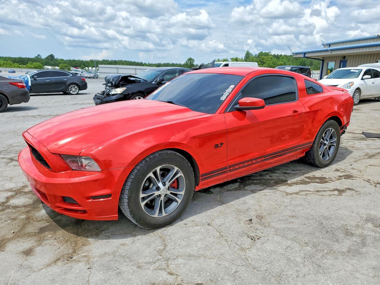 2014 Ford Mustang - zdjęcie główne