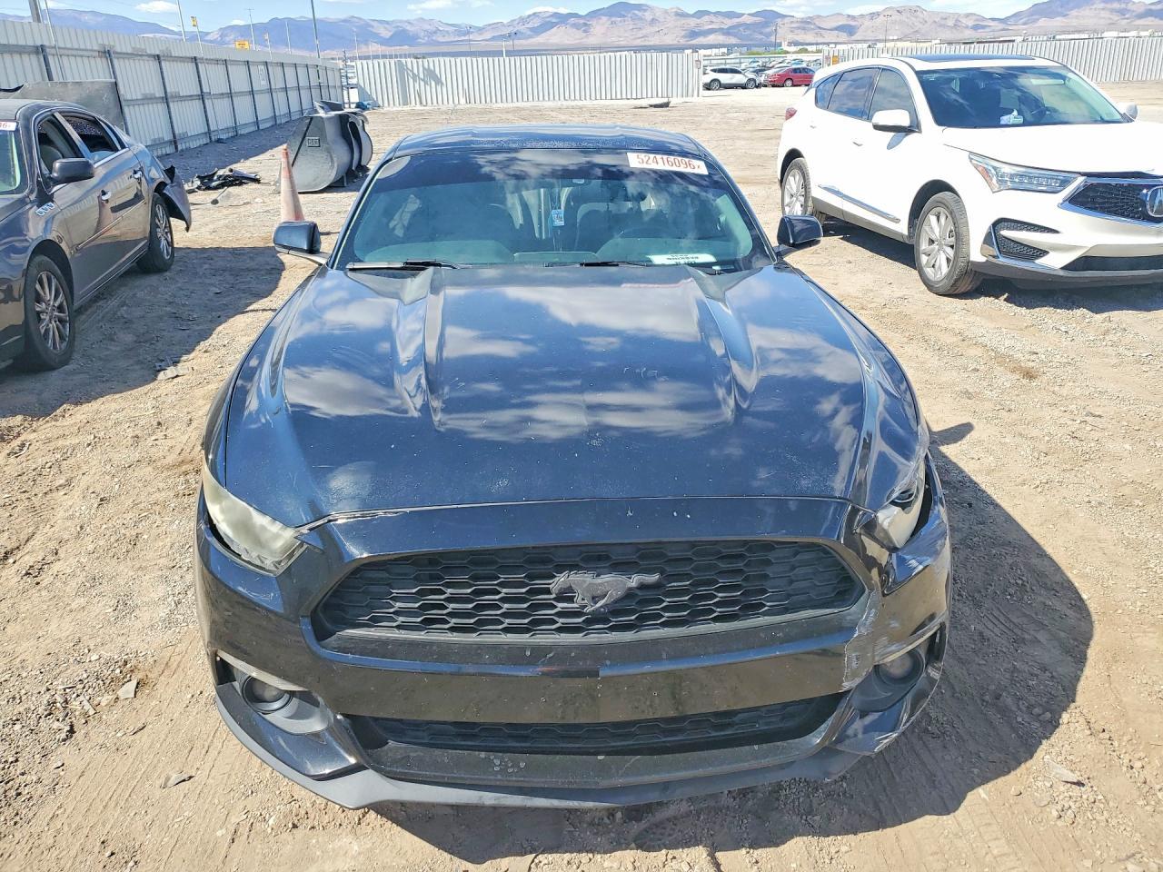 Ford Mustang - zdjęcie 5