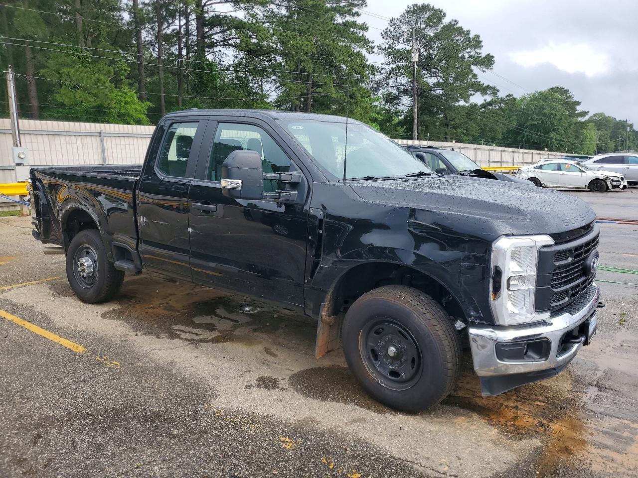 2026 Ford F350 Super Duty - zdjęcie 4