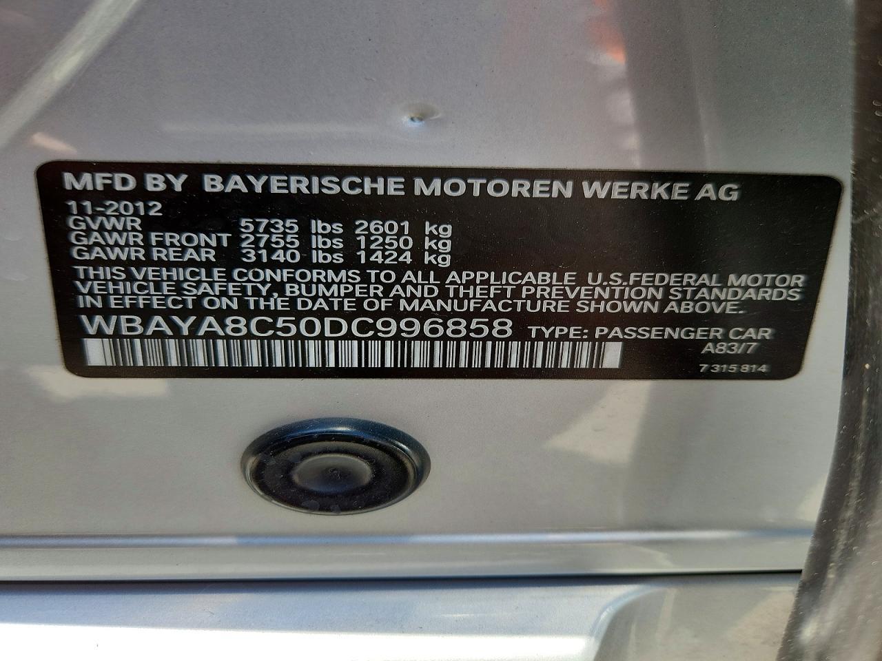 2013 BMW 750 I - zdjęcie 12
