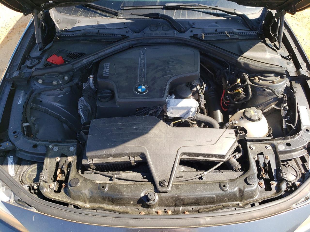2015 BMW 320 I xDrive - zdjęcie 11