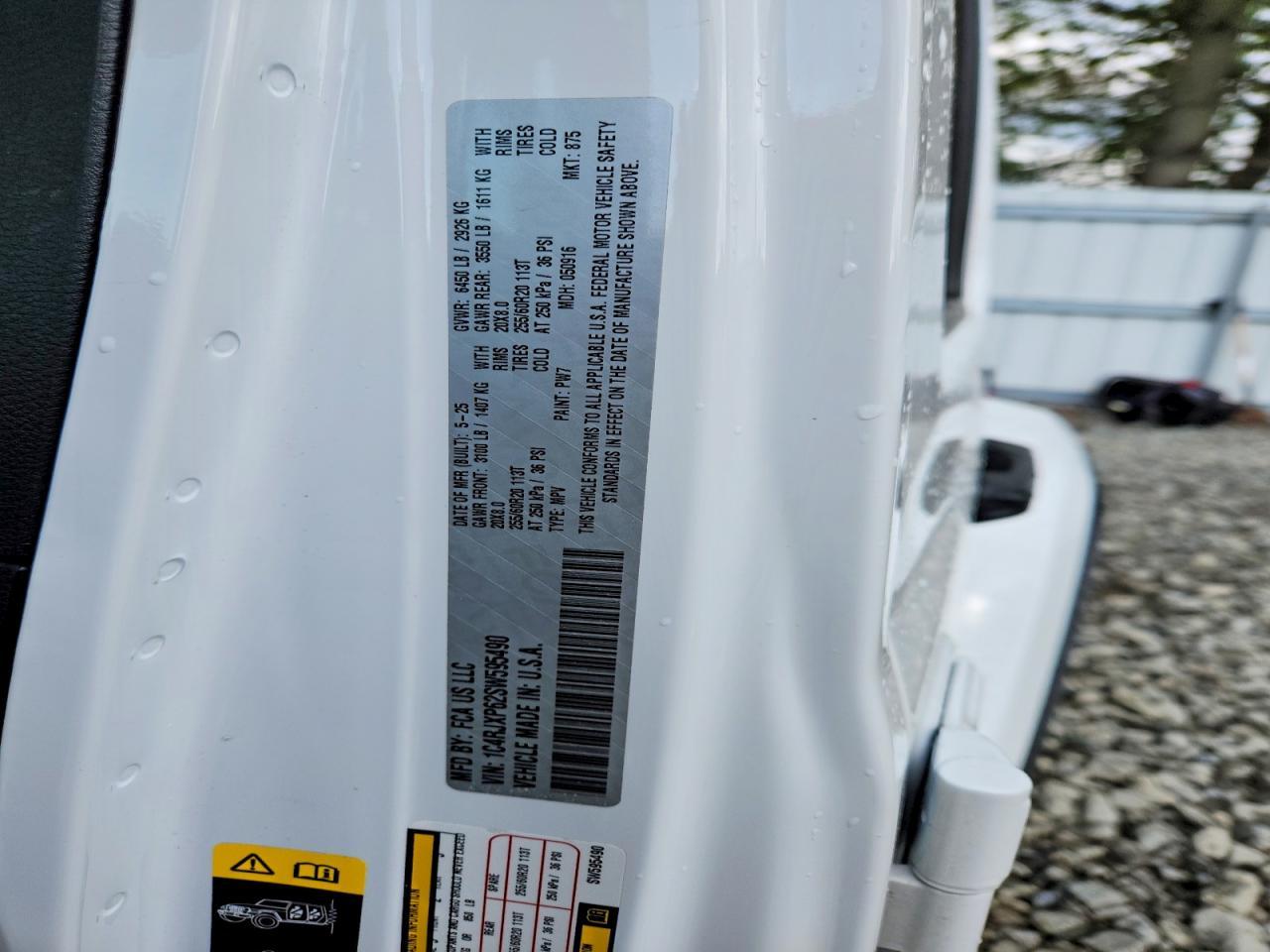 2025 Jeep Wrangler Sahara 4Xe - zdjęcie 13