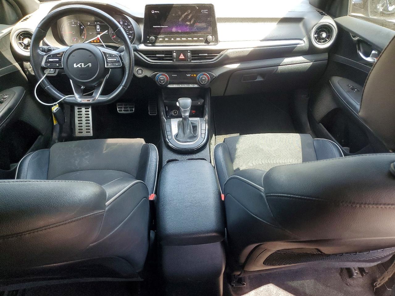 2022 Kia Forte Gt Line - zdjęcie 8