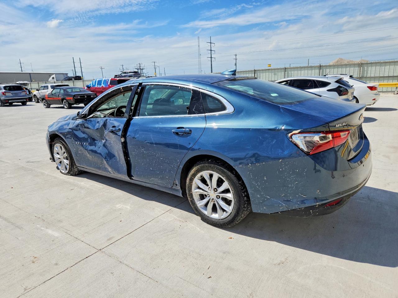 2024 Chevrolet Malibu Lt - zdjęcie 2