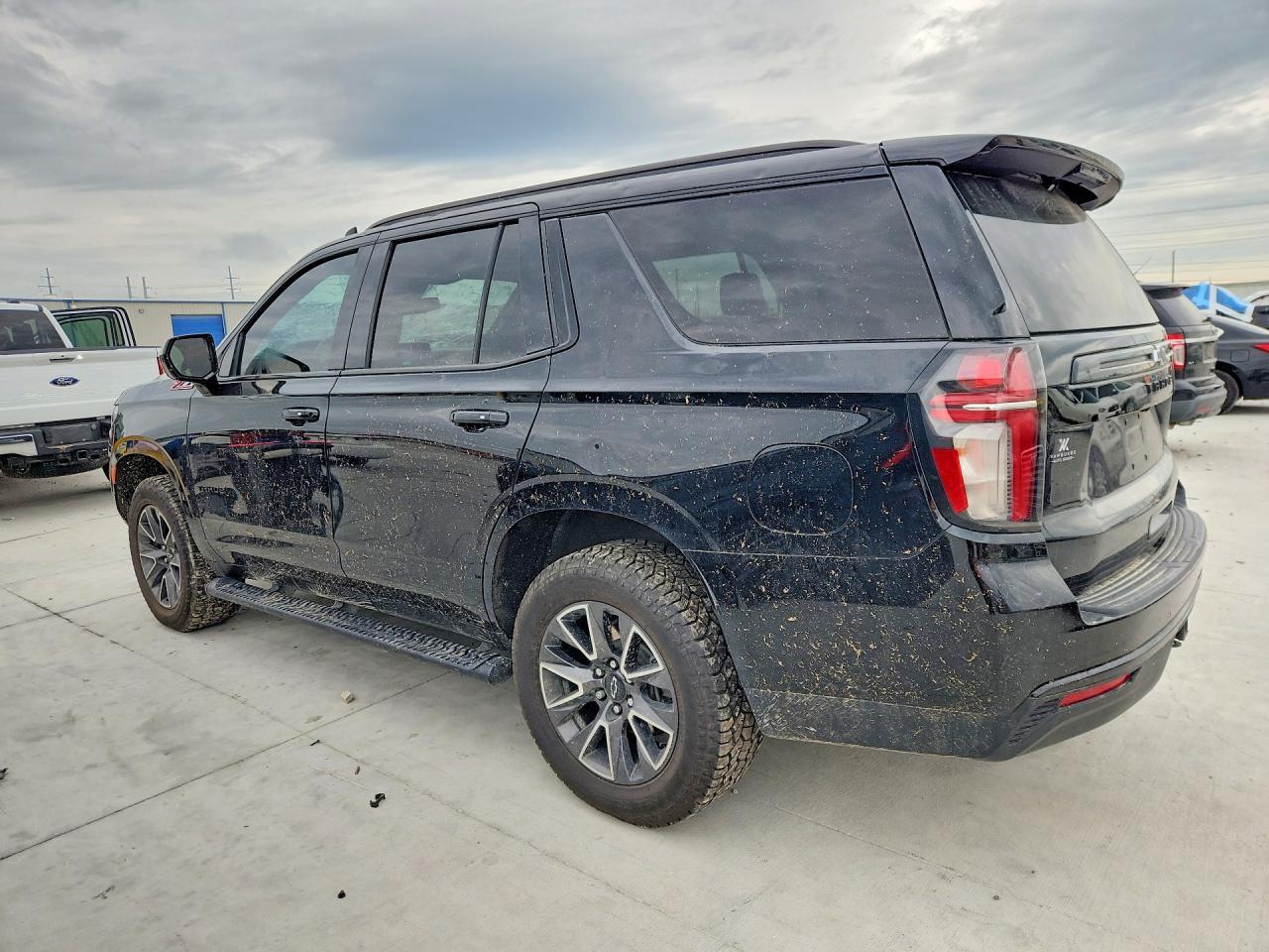 2023 Chevrolet Tahoe K1500 Z71 - zdjęcie 2