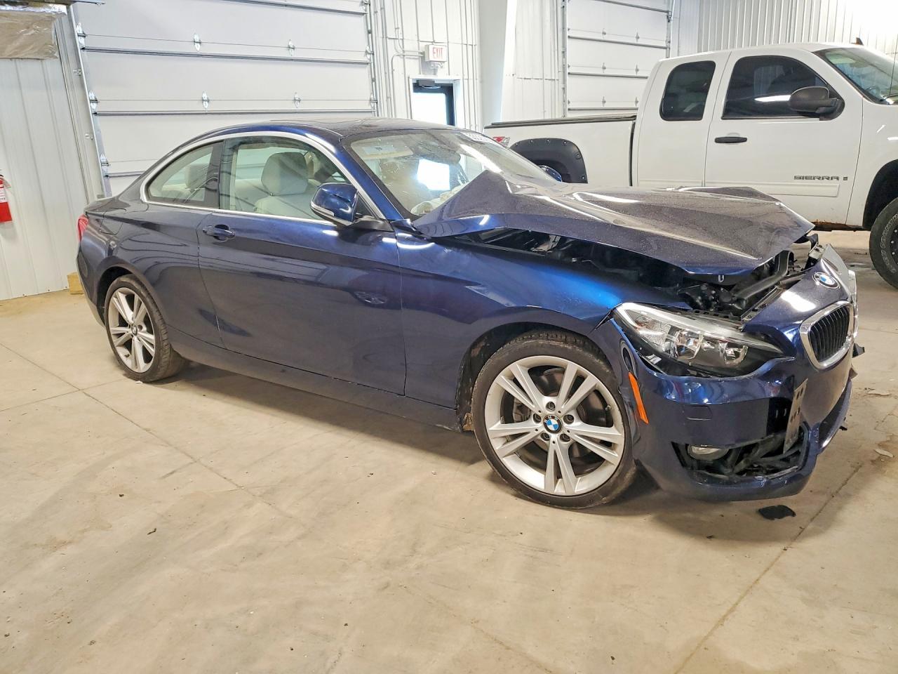 2015 BMW 228 Xi - zdjęcie 4