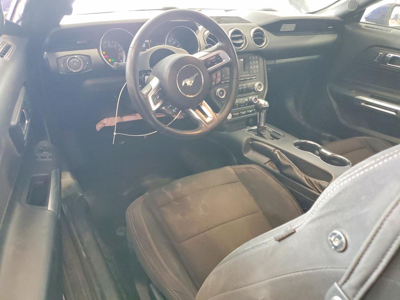 2015 Ford Mustang - zdjęcie 8