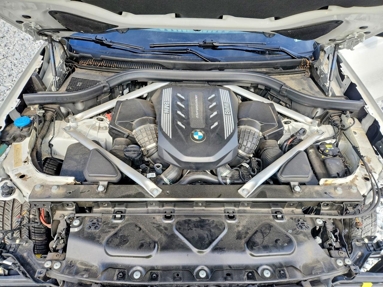2021 BMW X6 M50I - zdjęcie 12