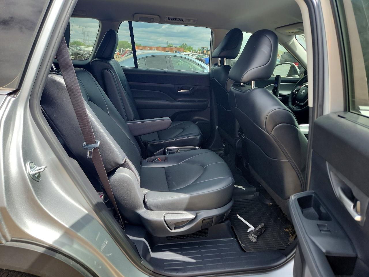 2026 Toyota Grand Highlander Hybrid Xle - zdjęcie 11