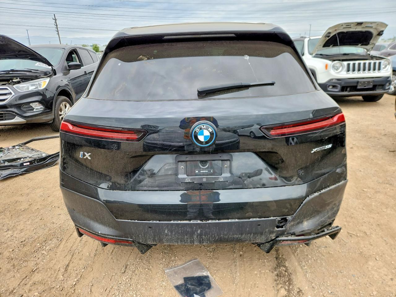 2024 BMW Ix xDrive50 - zdjęcie 6
