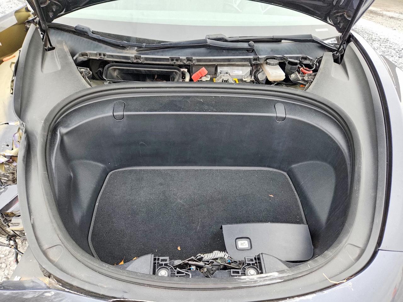 2018 Tesla Model 3 - zdjęcie 11