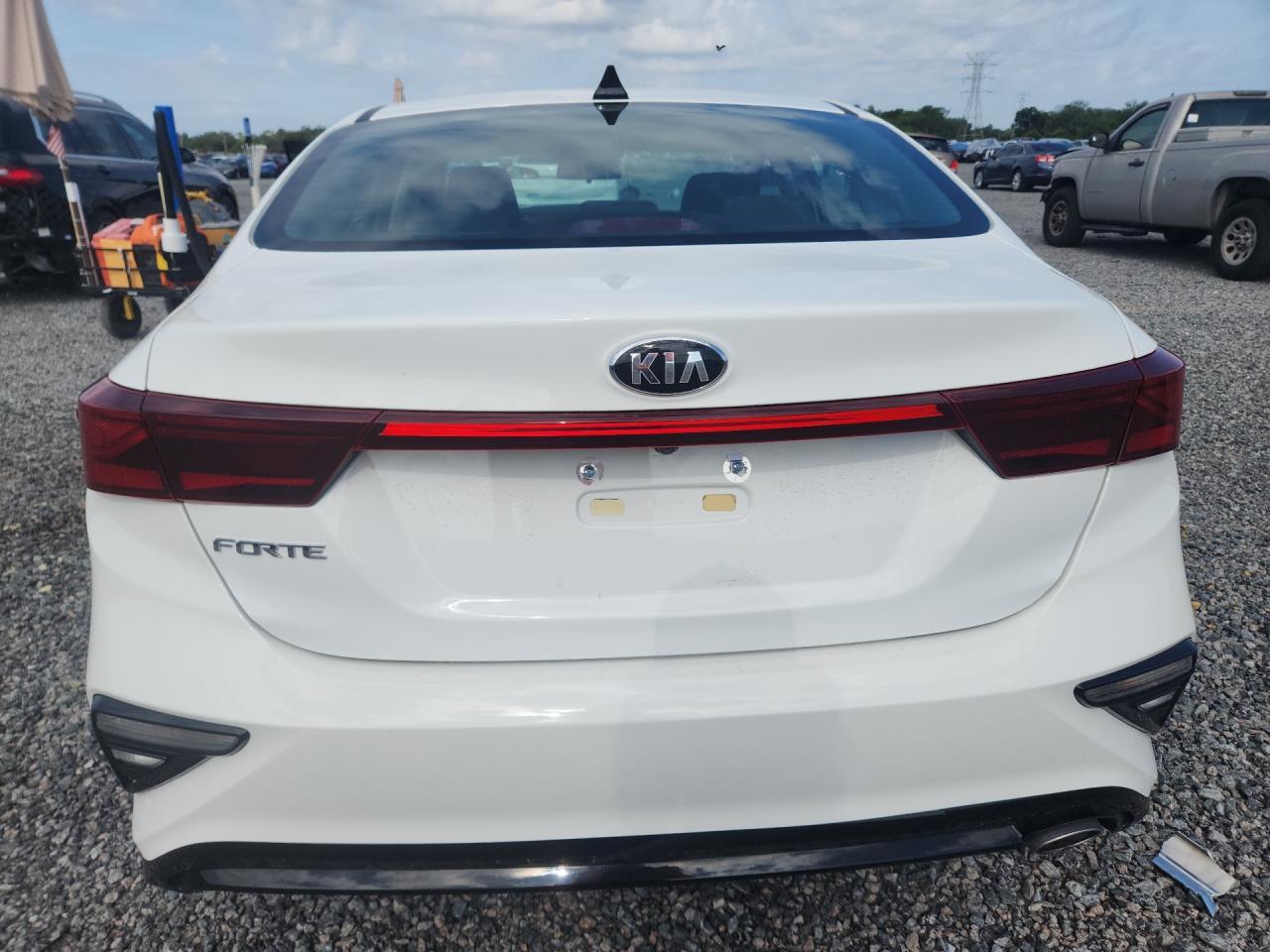 2021 Kia Forte Lxs - zdjęcie 6