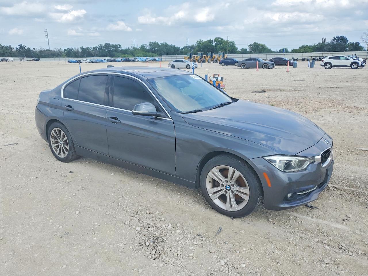 BMW Seria 3 - zdjęcie 4