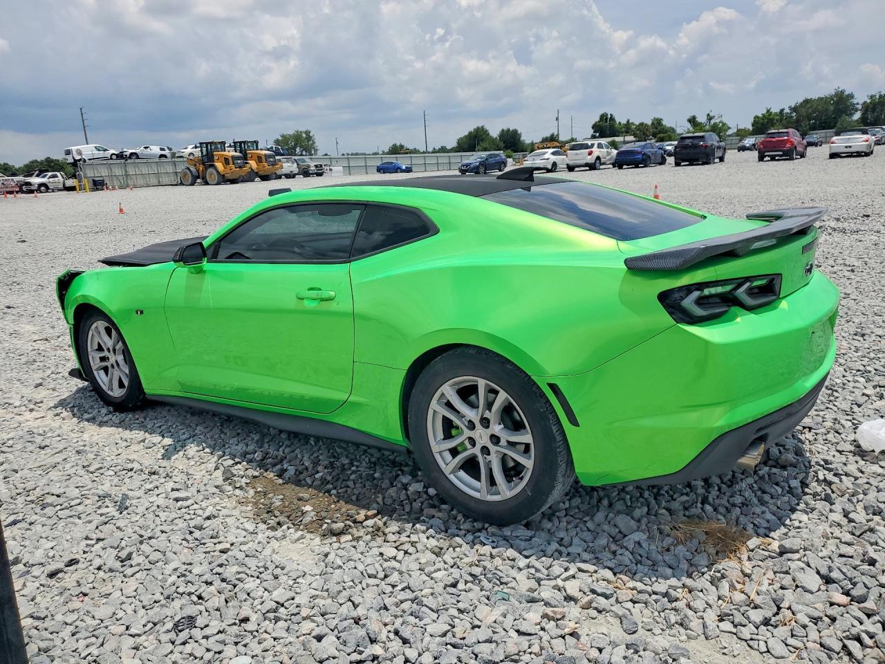 2022 Chevrolet Camaro Ls - zdjęcie 2