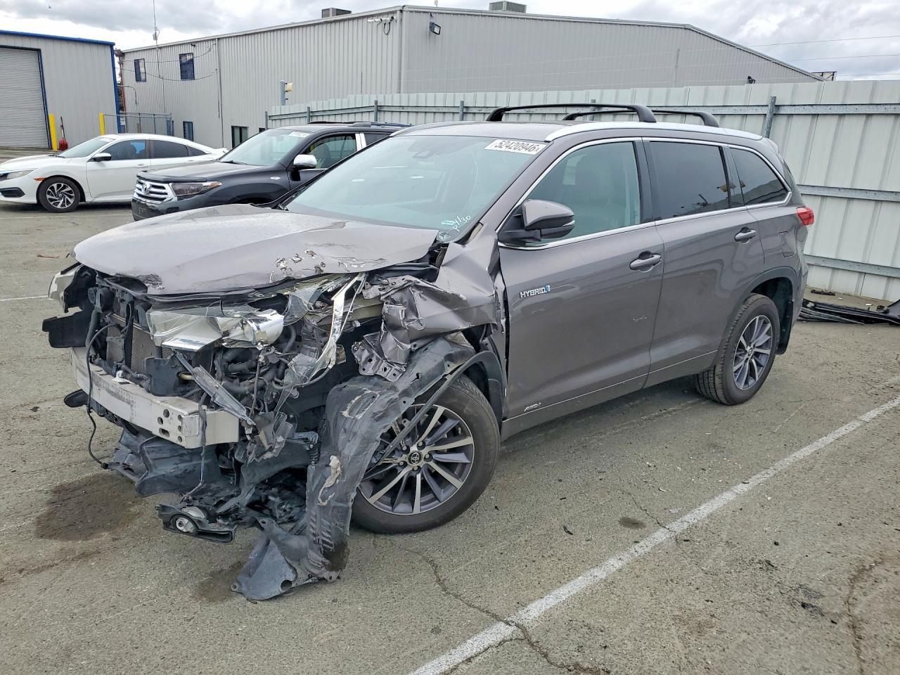 2018 Toyota Highlander Hybrid Xle - zdjęcie główne