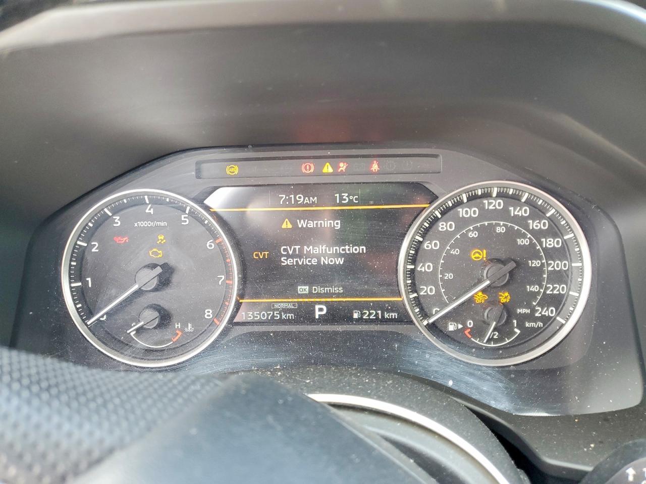 2022 Mitsubishi Outlander Es - zdjęcie 9