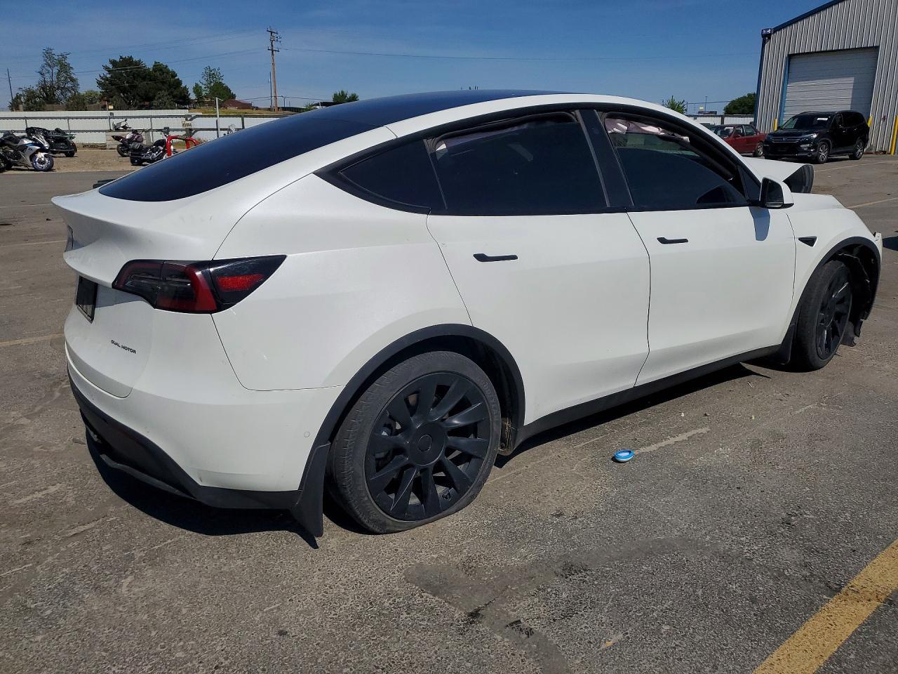 2022 Tesla Model Y - zdjęcie 3