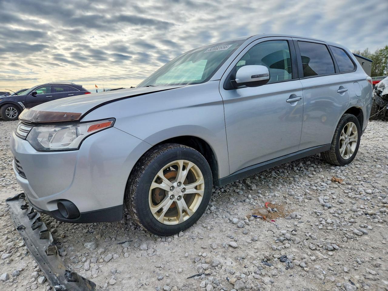 2014 Mitsubishi Outlander Se - zdjęcie główne