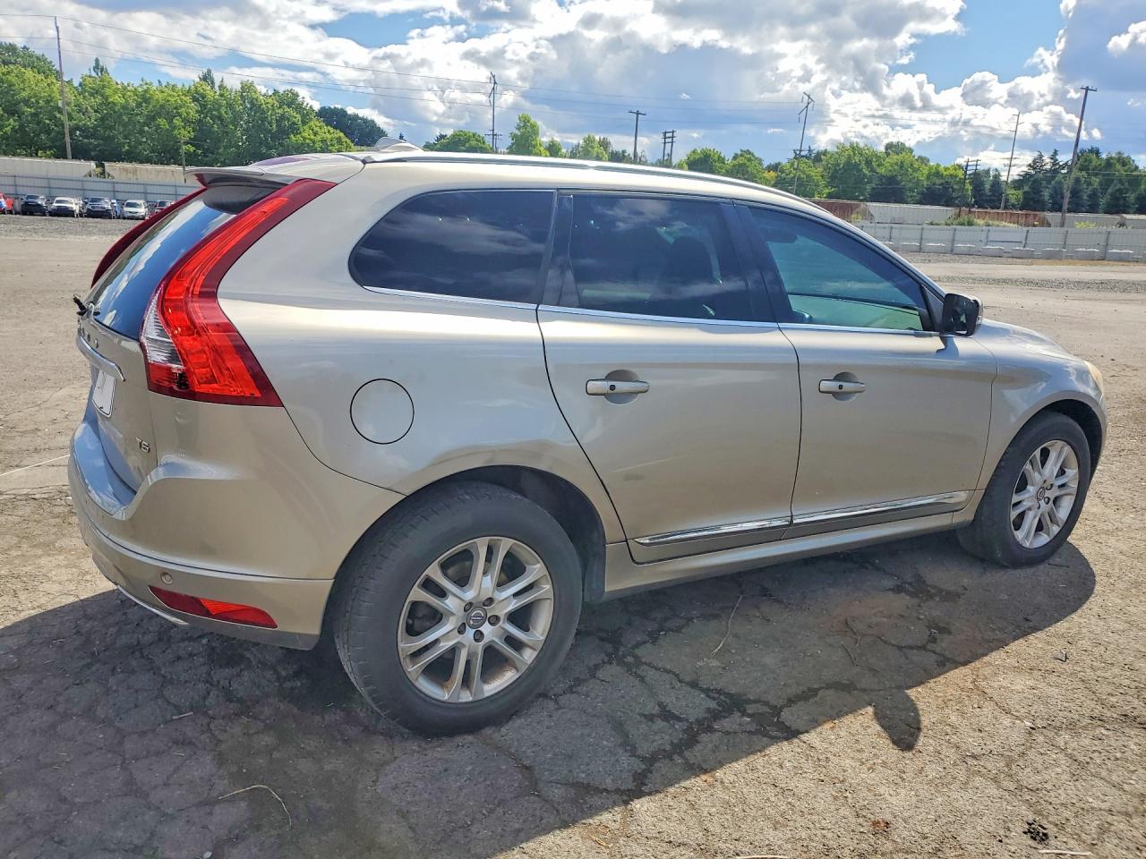 2016 Volvo Xc60 T5 Premier - zdjęcie 3