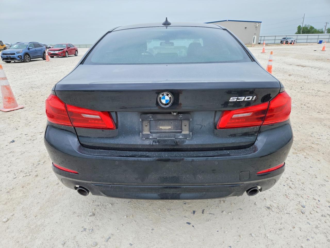 2018 BMW 530 I - zdjęcie 6