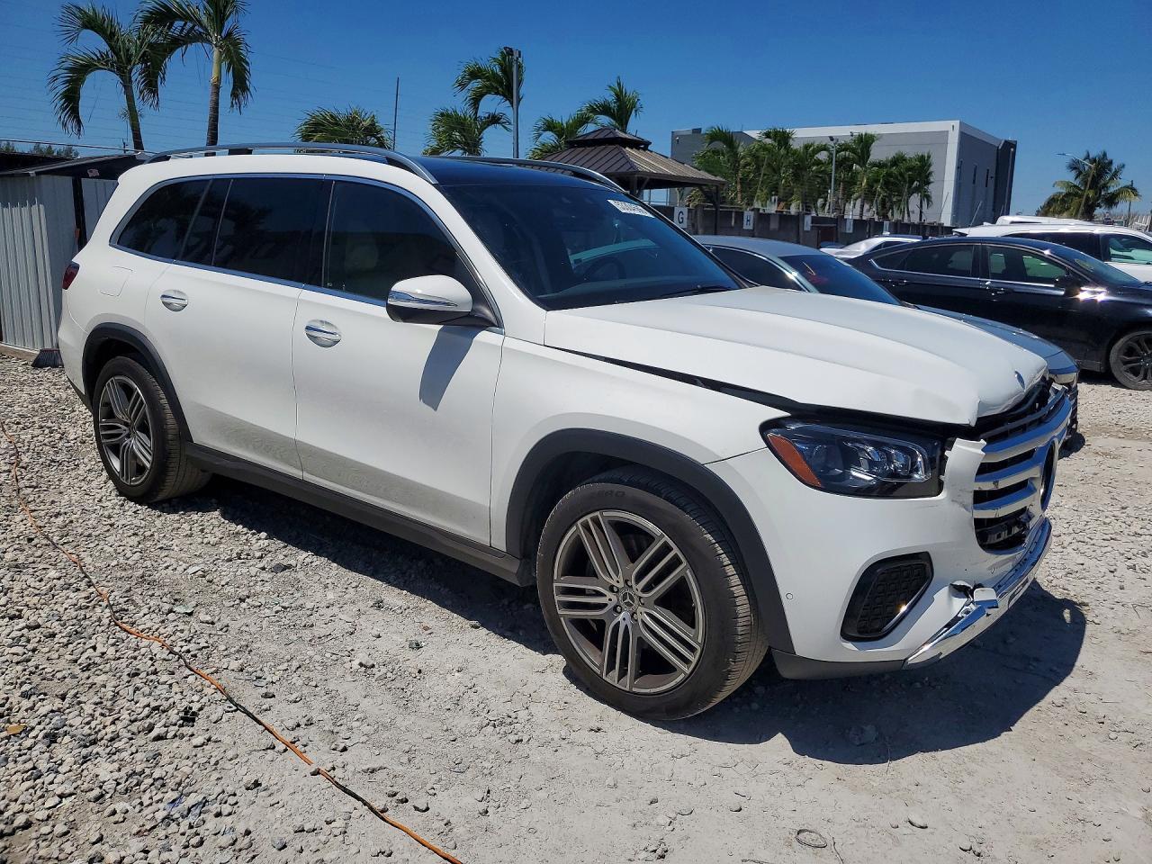 2025 Mercedes-Benz Gls 450 4Matic - zdjęcie 4